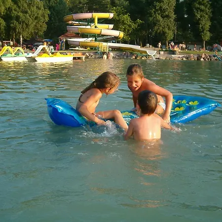 Apartament Balatoni Nyar Vendeghaz *