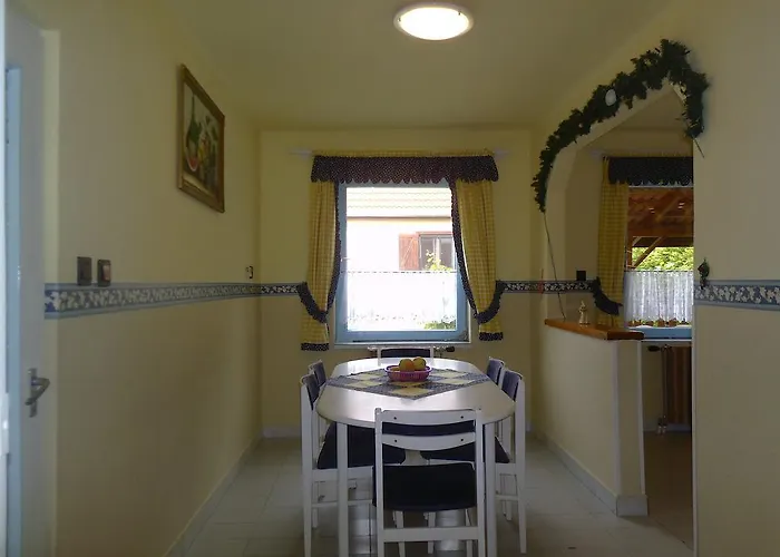 דירה Balatoni Nyar Vendeghaz *