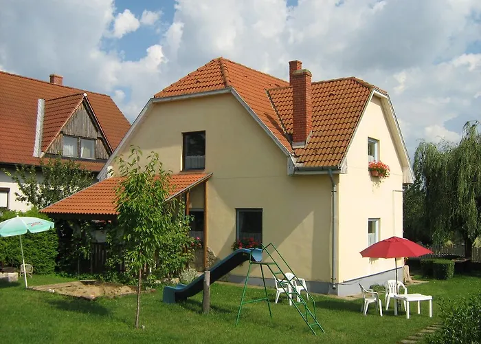 Balatoni Nyar Vendeghaz