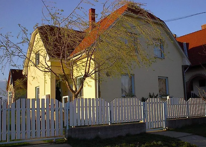 Balatoni Nyar Vendeghaz Balatonendréd